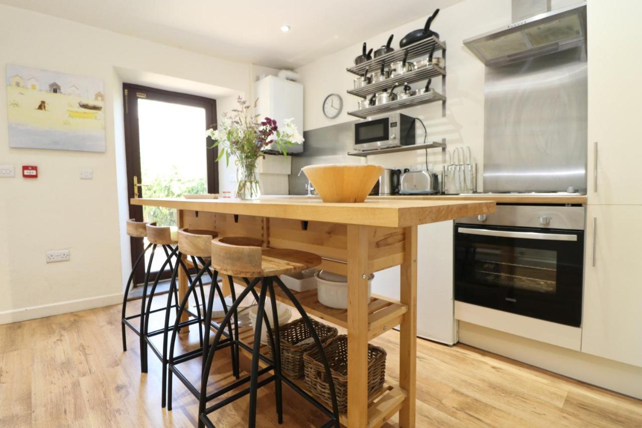 Town Centre Apartment With Parking Padstow Exterior foto